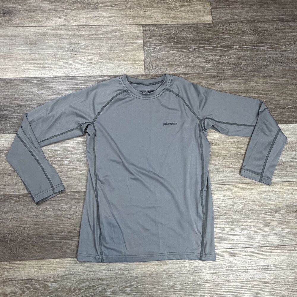 Patagonia Shirt Kids Size M Gray Long Sleeve Lightweight Athletic Base Layer